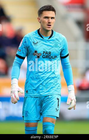 Rotherham, Regno Unito. 23 settembre 2023. Il portiere del Preston North End Freddie Woodman (1) durante la partita Rotherham United FC contro Preston North End FC Skybet EFL Championship all'Aesseal New York Stadium, Rotherham, Regno Unito il 23 settembre 2023 Credit: Every Second Media/Alamy Live News Foto Stock