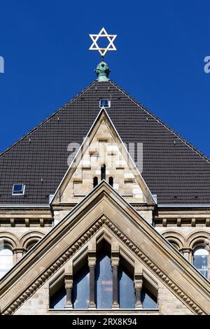 tetto con la stella di david della sinagoga di colonia a rathenauplatz Foto Stock