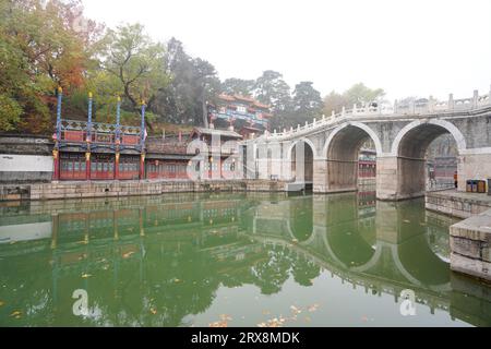 Ponte in pietra a tre fori, Suzhou Street, Palazzo estivo, Pechino Foto Stock