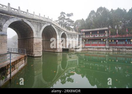 Ponte in pietra a tre fori, Suzhou Street, Palazzo estivo, Pechino Foto Stock