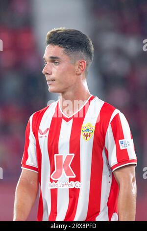 ALMERIA, SPAGNA - 23 SETTEMBRE: Sergio Arribas di UD Almeria Focus durante la partita tra UD Almeria e Valencia CF di la Liga EA Sports il 23 settembre 2023 al Power Horse Stadium di Almeria, Spagna. (Foto di Samuel Carreño) credito: PX Images/Alamy Live News Foto Stock