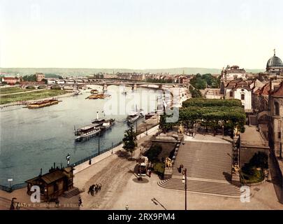 Vista dell'Elba e della terrazza Bruhlsche, Altstadt, Dresda, Sassonia, Germania, ca. 1895 Stampa Photochrom tra 1890 e 1900. Foto Stock