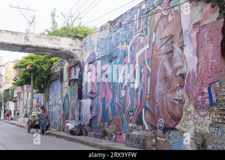 Arte di strada nel quartiere Getsemani di Cartagena de Indias, Colombia. Foto Stock