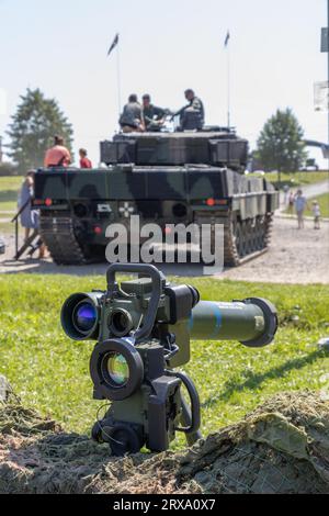 Lanciatori anticarro SPIKE nell'esercito polacco. Presentazione pubblica dei sistemi d'arma polacchi, esercito polacco, Polonia Foto Stock