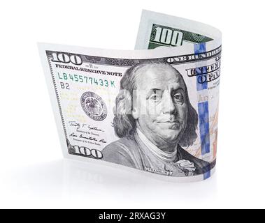 Una banconota da cento dollari isolata su bianco con un percorso di ritaglio Foto Stock