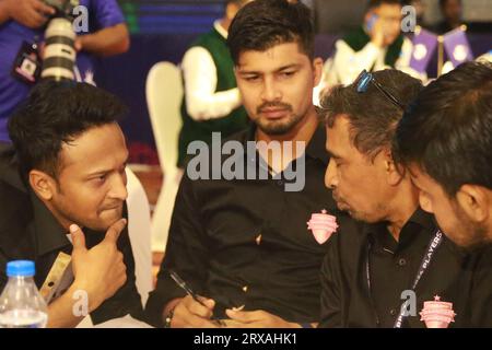 La decima edizione del Bangladesh Premier League (BPL) T20 League Playeres Draft si svolge presso il Radisson Blu Dhaka Water Garden Hotel, Bangladesh, il 24 settembre Foto Stock