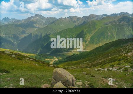 Altopiano di Kavrun e monti Kackar a Rize, Turchia. Foto Stock