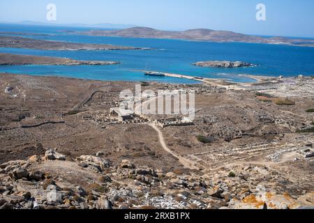 Delos è un'isola greca e sito archeologico nell'arcipelago delle Cicladi del Mar Egeo, vicino a Mykonos. Foto Stock