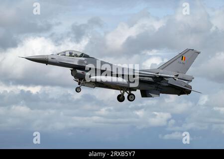 Un F16 Figh⁬ting Falcon del componente pneumatico belga Foto Stock