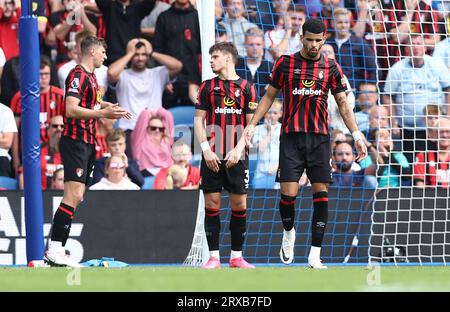 Brighton e Hove, Regno Unito. 24 settembre 2023. Milos Kerkez, di Bournemouth, sembra smentito dopo aver segnato un proprio gol per raggiungere 1-1 punti durante la partita di Premier League all'AMEX Stadium, Brighton e Hove. Il credito fotografico dovrebbe leggere: Paul Terry/Sportimage Credit: Sportimage Ltd/Alamy Live News Foto Stock