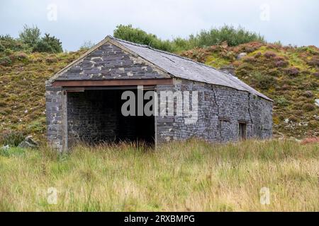 Vista della cava di Dorothea Slate, situata vicino ai villaggi di Nantlle e Talysarn, Snowdonia, Galles del Nord, Regno Unito. Foto Stock