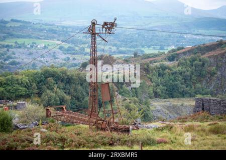 Vista della cava di Dorothea Slate, situata vicino ai villaggi di Nantlle e Talysarn, Snowdonia, Galles del Nord, Regno Unito. Foto Stock