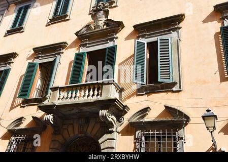 Pisa, Italia. 19 settembre 2023. Le strade del centro storico di Pisa, Italia. Foto di alta qualità Foto Stock