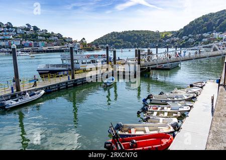 Dartmouth, Regno Unito - 14 settembre 2023: Traghetto sul fiume Dartmouth al porto di Dartmouth Foto Stock