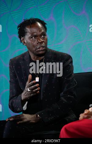 New York, New York, USA. , . Baaba Maal durante la 2023 UNSTOPPABLE AFRICA Conference presentata da Global African Business Initiative, tenutasi al Westin Grand Central di New York, settembre 21-22 2023. Crediti: Jennifer Graylock/Alamy Live News Foto Stock