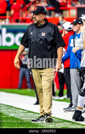 Lincoln, ne. USA 23 settembre 2023. Il capo-allenatore dei Nebraska Cornhuskers Matt Rhule durante una partita di football NCAA Division 1 tra Louisiana Tech Bulldogs e Nebraska Cornhuskers al Memorial Stadium di Lincoln, Nebraska ha vinto 28-14.presenze: 87.115.391esimo sellout consecutivo.Michael Spomer/Cal Sport Media/Alamy Live News Foto Stock