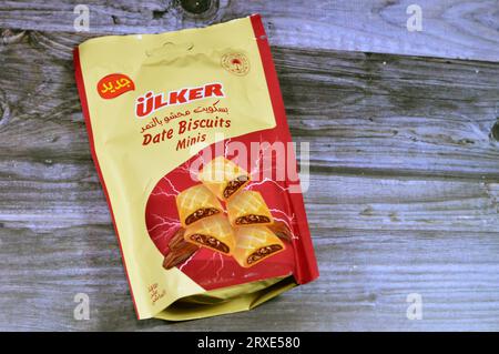 Cairo, Egitto, 11 settembre 2023: Ulker date Biscuits minis, Ulker Tamr Date Biscuits è fatto con burro puro e datteri, snack nutriente, veri datteri Foto Stock