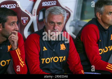 José Mourinho, allenatore DELLA Roma, durante la partita di serie A tra Torino FC e AS Roma il 24 settembre 2023 allo Stadio Olimpico grande Torino di T Foto Stock