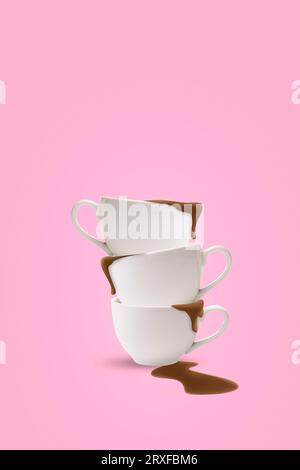 Tre tazze di caffè in piedi l'una sull'altra con gocce di caffè su sfondo rosa. Deliziosa pausa caffè. Poster Foto Stock