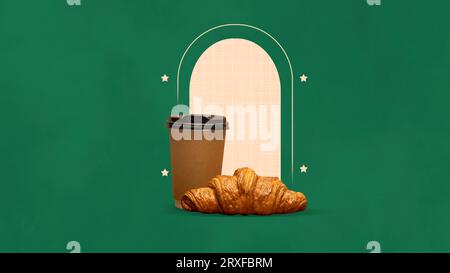 Design creativo. Caffè in tazza da asporto e croissant appena sfornato su sfondo verde. Mattina. Poster Foto Stock