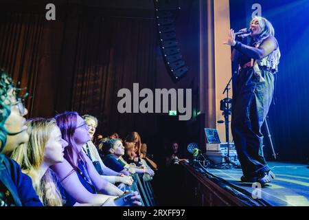 Berna, Svizzera. 23 settembre 2023. La cantante e cantautrice americana Geena Fontanella esegue un concerto dal vivo al Bierhübeli di Berna. (Foto: Gonzales Photo - Tilman Jentzsch). Foto Stock