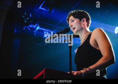 Berna, Svizzera. 23 settembre 2023. Il cantautore britannico Henry Moodie esegue un concerto dal vivo al Bierhübeli di Berna. (Foto: Gonzales Photo - Tilman Jentzsch). Foto Stock