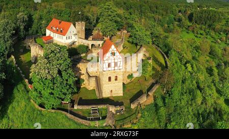 Vista aerea di Koenigsberg in Baviera con vista sul castello di Koenigsberg. Koenigsberg in Baviera, Hassberge, bassa Franconia, Baviera, Germania Foto Stock