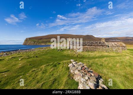 Rackwick Bay sull'isola di Hoy, nelle Isole Orcadi Foto Stock