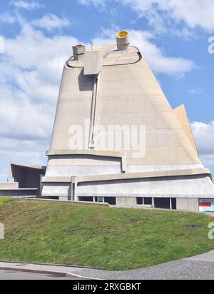 Chiesa di St Pierre, ora centro culturale, Firminy, Francia, Architects le Corbusier, et al. quasi interamente in cemento armato, costruito nel 1973-2006 Foto Stock