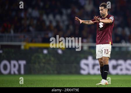 Ricardo Rodriguez del Torino FC gestisce durante la partita di serie A tra Torino FC e AS Roma. Foto Stock