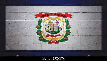 Bandiera del West Virginia dipinta su un muro di cemento. Foto Stock