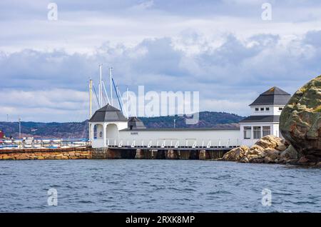 Kallbadhus, il bagno freddo di Lysekil, Bohuslän, contea di Västra Götaland, Svezia, Scandinavia, Europa. Foto Stock