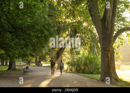 Parkanlage Clara-Zetkin-Park a Lipsia, Sachsen, Deutschland | Clara-Zetkin-Park a Lipsia, Sassonia, Germania Foto Stock