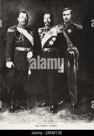 "NICOLAS II, EMPEREUR DE RUSSIE "GEORGE V, ROI D'ANGLETERRE" "ALBERT, ROI DES BE LGES" NOS FRERES D' ARMES "NICOLAS II, EMPEROR OF RUSSIA "GEORGE V, KING OF ENGLAND" "ALBERT, KING OF BE LGES" I NOSTRI FRATELLI IN ARMI - ESTRATTO DA "L'ILLUSTRATION, JOURNAL UNIVERSEL" VINTAGE FRENCH ILLUSTRATED NEWSPAPER 1914 Foto Stock