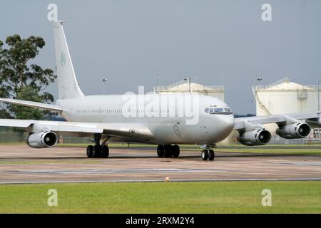 La nave cisterna Boeing 707 della Royal Australian Air Force è in attesa prima del decollo dalla RAAF Richmond. Richmond, Australia - 27 novembre 2005 Foto Stock