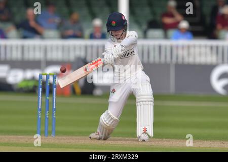 Canterbury, Inghilterra. 26 settembre 2023. George Bell del Lancashire batte durante il match LV=Insurance County Championship tra Kent e Lancashire. Kyle Andrews/Alamy Live News Foto Stock