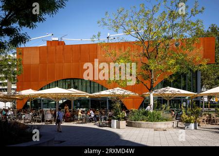 pavilion on Martin-Luther-Platz, Wilma Wunder Restaurant, Duesseldorf, Renania settentrionale-Vestfalia, Germania. Pavillon am Martin-Luther-Platz, ristorante Wi Foto Stock