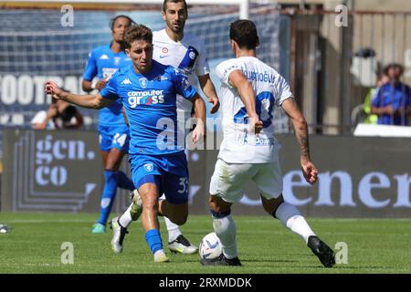 Empoli, Italia. 24 settembre 2023. Hakan Calhanoglu incontro tra Empoli FC e FC Inter, il 24 settembre 2023 allo stadio Carlo Castellani di Empoli, in Italia. (Foto di Andrea Martini/NurPhoto) credito: NurPhoto SRL/Alamy Live News Foto Stock