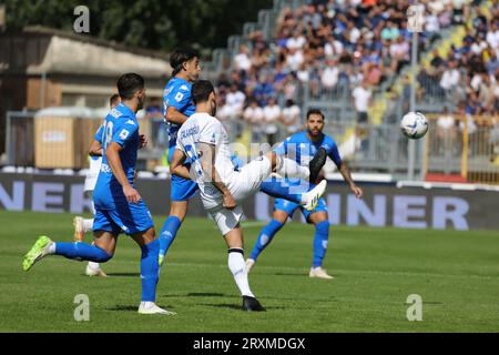 Empoli, Italia. 24 settembre 2023. Hakan Calhanoglu la partita di serie A TIM tra Empoli FC e FC Inter, il 24 settembre 2023 allo stadio Carlo Castellani di Empoli. (Foto di Andrea Martini/NurPhoto) credito: NurPhoto SRL/Alamy Live News Foto Stock