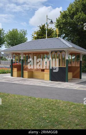Public Shelter Cliff Hill Top Walk Penarth, Galles del Sud, Regno Unito Foto Stock