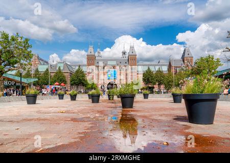 Amsterdam, Paesi Bassi - 20 luglio 2023: Il Rijksmuseum è il museo nazionale dei Paesi Bassi dedicato all'arte e alla storia olandese e si trova in Foto Stock