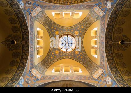 Ammira la torre della cattedrale ortodossa di San Nicola, Nizza/Cathédrale Orthodox Saint-Nicolas de Nice. Cattedrale ortodossa russa in Francia. (135) Foto Stock