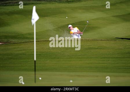 Matt Fitzpatrick del Team Europe durante una gara di allenamento al Marco Simone Golf and Country Club di Roma, in vista della Ryder Cup 2023. Data immagine: Martedì 26 settembre 2023. Foto Stock