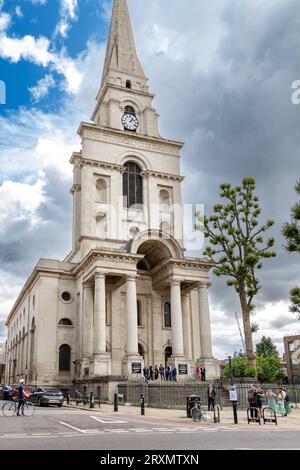 Christ Church Spitalfields Christ , una chiesa anglicana costruita tra il 1714 e il 1729 progettata da Nicholas Hawksmoor sulla Commercial Road, Londra E1 Foto Stock