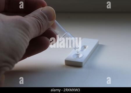 Amburgo, Germania, 06. Maggio 2021, Corona Antigen Rapid test Kit, Self-test Foto Stock