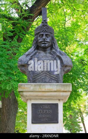 Busto di Vlad III alias Vlad l'Impalatore alias Vlad Dracula (1428/31 - 1476/77), principe di Valacchia, a Cricova, Moldavia Foto Stock