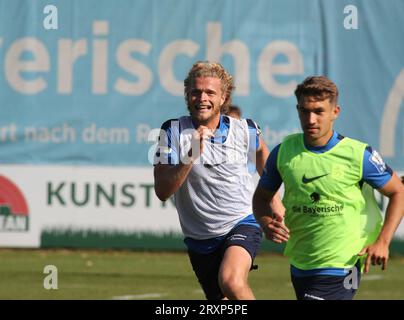 München, Deutschland 26. Settembre 2023: Fussball, Herren, 3.Liga, Saison 2023/2024, TSV 1860 München, formazione, Grünwalder Strasse 114 Jesper Verlaat (TSV 1860 München) laufend, ad Aktion Foto Stock