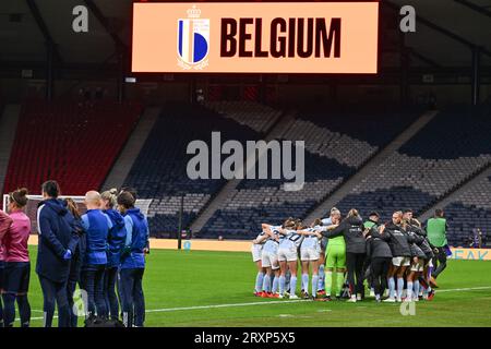 Glasgow, Regno Unito. 26 settembre 2023. I giocatori belgi si sono riuniti in vista di una partita tra la Scozia e la nazionale femminile belga, i Red Flames, partita 2/6 nella UEFA Women's Nations League 2023-24, martedì 26 settembre 2023, a Glasgow, in Scozia. BELGA PHOTO DAVID CATRY Credit: Belga News Agency/Alamy Live News Foto Stock