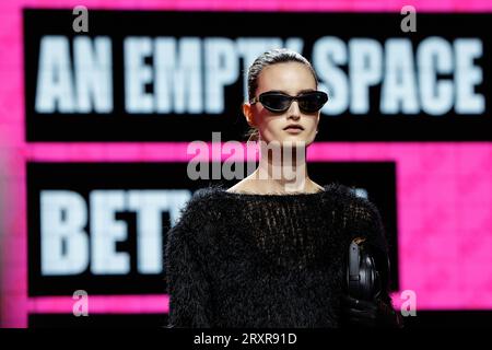 Parigi, Frankreich. 26 settembre 2023. DIOR Primavera/Estate 2024 Runway durante la settimana della moda di Parigi il 2023 settembre - Parigi; Francia 26/09/2023 credito: dpa/Alamy Live News Foto Stock