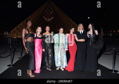 Parigi, Francia. 26 settembre 2023. Aya Nakamura, Amanda Seyfried, Penelope Cruz, Isabella Rossellini, Emma Chamberlain, chiara Ferragni e He Cong hanno partecipato al Lancome X Louvre Photocall nell'ambito della Paris Fashion Week a Parigi, in Francia, il 26 settembre 2023. Foto di Aurore Marechal/ABACAPRESS.COM credito: Abaca Press/Alamy Live News Foto Stock